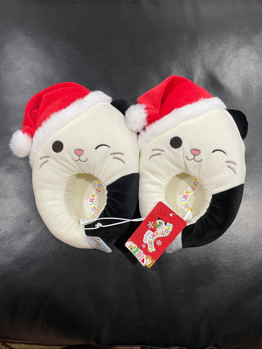 Squishmallows Santa Hat Cat Slippers Size 13/1 NWT